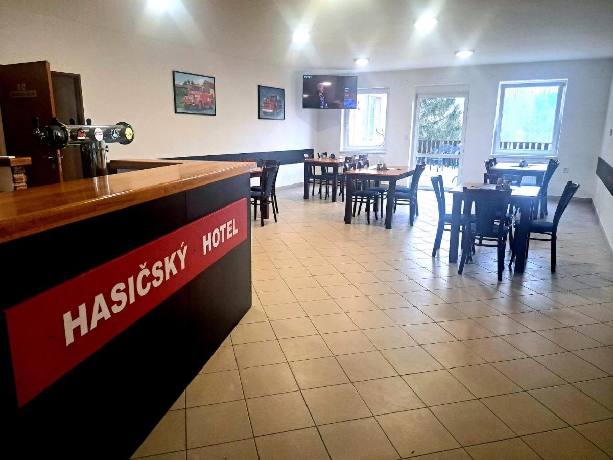 Hasicsky Hotel Přibyslav Exteriör bild