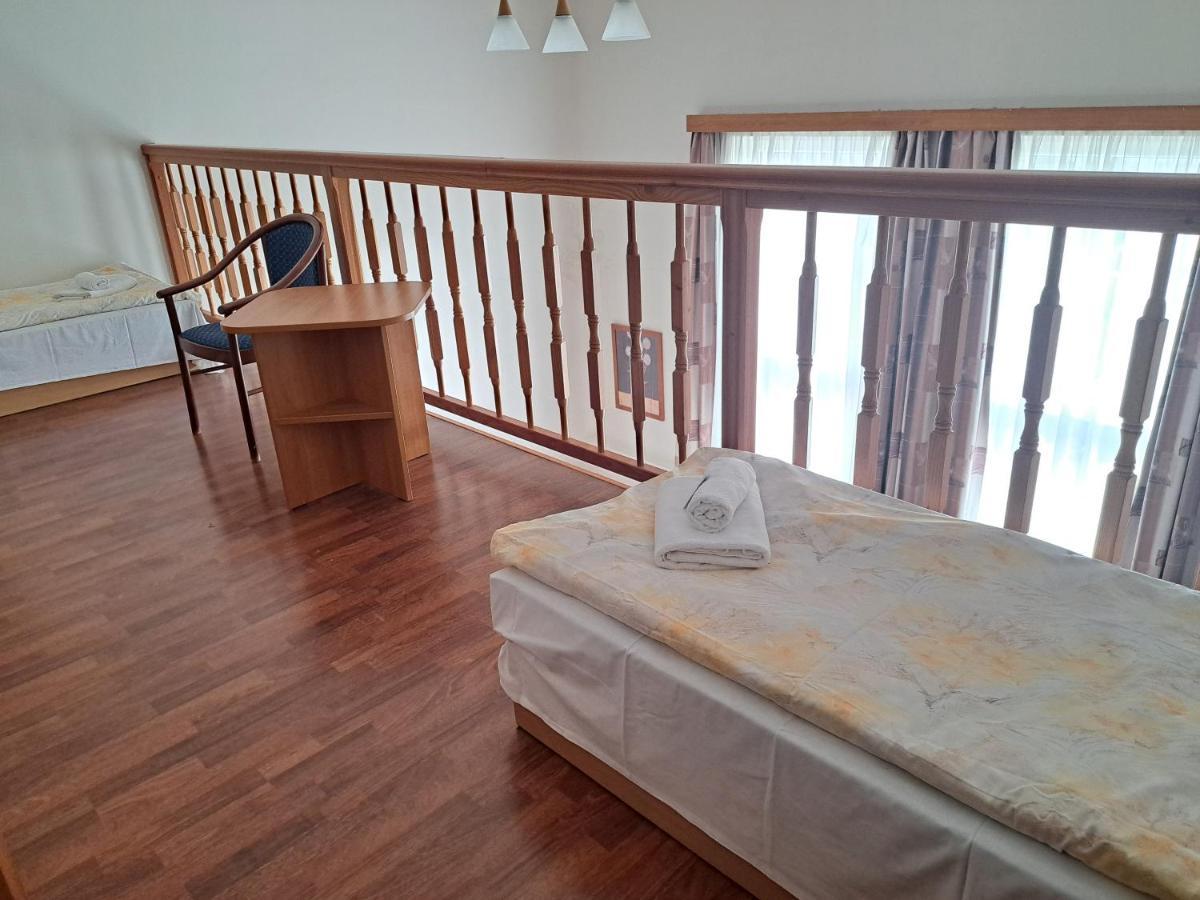 Hasicsky Hotel Přibyslav Exteriör bild