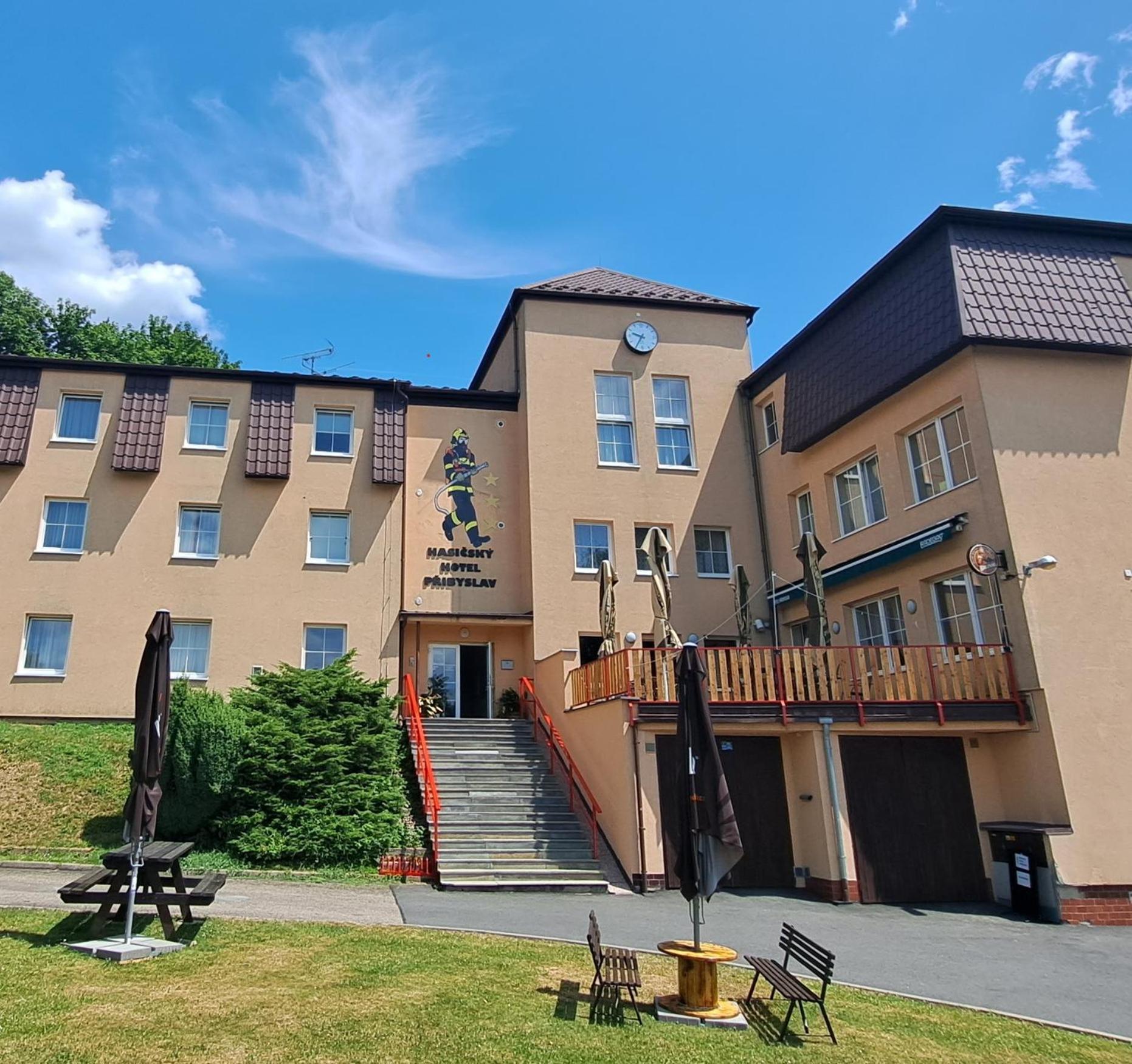 Hasicsky Hotel Přibyslav Exteriör bild